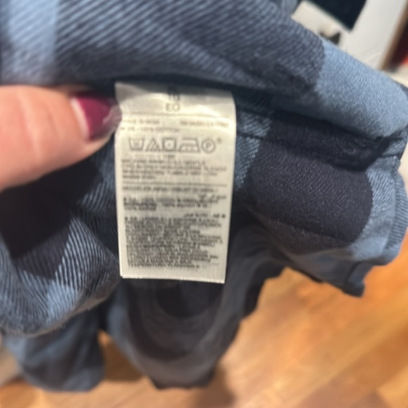 Old Navy blue double brushed flannel plaid long sleeve shirt sz XL New With Tags - Picture 4 of 4